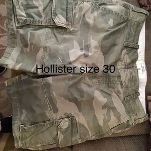 Hollister 30